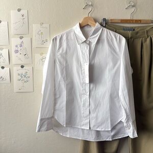 **✨ Classic White Slim-Fit Shirt ✨**